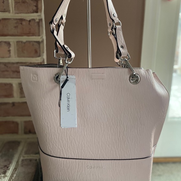 Calvin Klein Handbags - Calvin Klein R-kitote tote purse - reversible